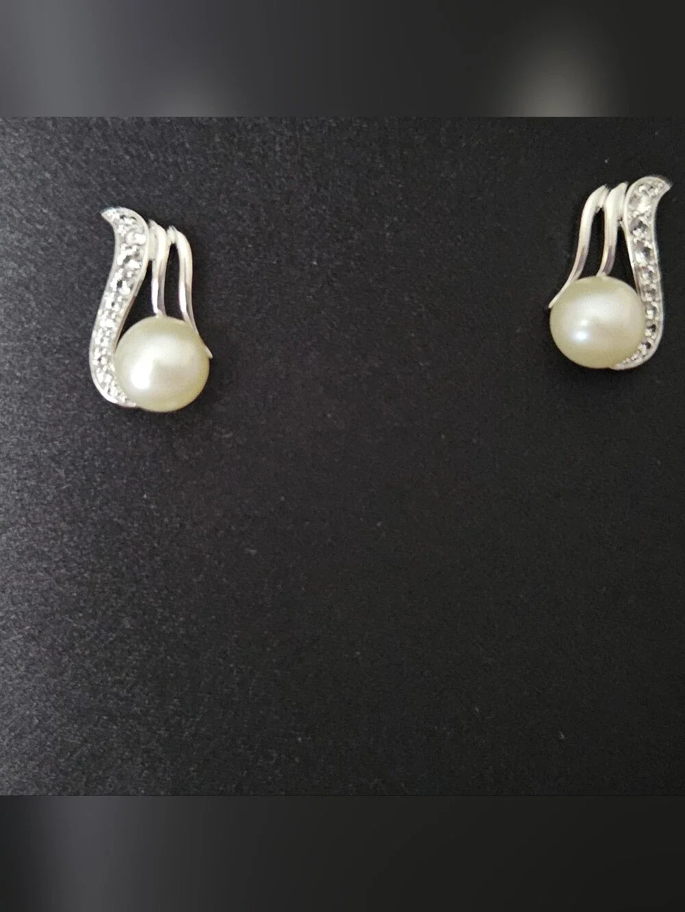 Doting Dews Tahina  Fresh Pearls In Sterling Silver Settin NWT retail $350